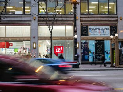 Walgreens Stock Fell 8% This Week: What Happened?