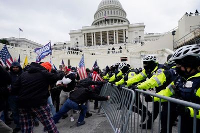 Man who parked weapons near Capitol on 1/6 gets prison