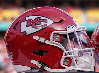 Chiefs equipment director Allen Wright pranks fans with alternate helmet design