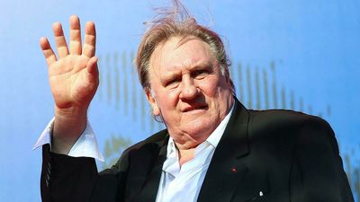 Depardieu blasts Putin’s ‘crazy excesses’, Russia offers to explain Ukraine crisis