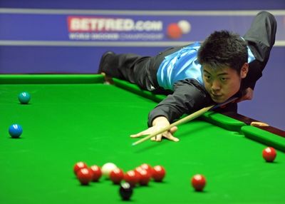 Assault fine threatens Liang Wenbo's snooker tour spot