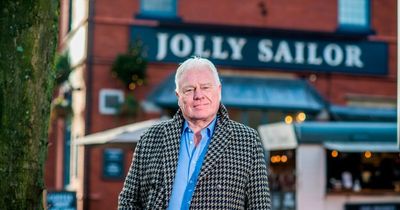 Veteran publican celebrates 50 years by cycling to all his old pubs