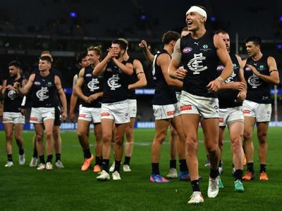 Cripps threat to Hawks' AFL winning start