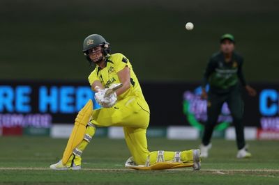 Australia tip injured Perry to make final against England