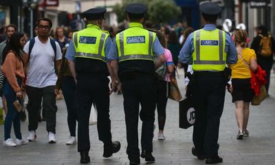 ‘Like a badly watered lawn’: Garda supervisor decries officers’ patchy beards