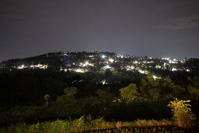 ‘We feel safer’: how green energy is brightening refugee lives in Rwanda