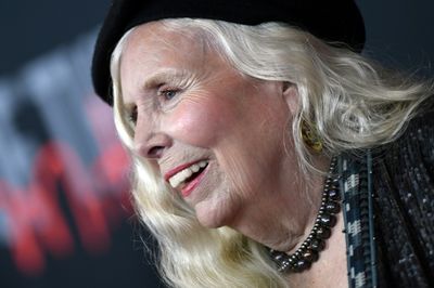 Artists hail revolutionary Joni Mitchell at pre-Grammy gala