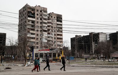 Ukraine expects good news over weekend regarding Mariupol evacuations - presidential adviser