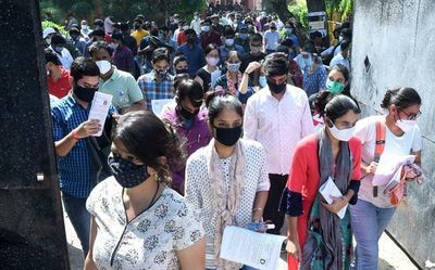 AIR launches weekly programme for job seekers, students