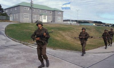 Argentinian Falklands veterans mark ‘day of sadness’ over torture they endured