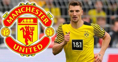 Thomas Meunier discusses potential Man Utd transfer - "You don't say no"