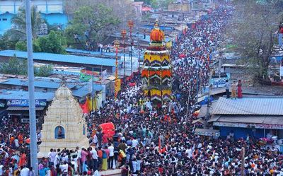 Thousands participate in rathotsavam at Srisailam in Andhra Pradesh