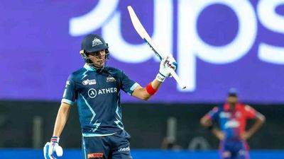 IPL 2022: Shubman Gill's imperious 84 powers Gujarat Titans to 171/6 against Delhi Capitals