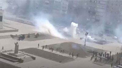 Russian troops ‘hurl stun grenades’ at Ukrainian protesters in occupied Enerhodar