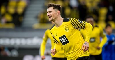 Thomas Meunier makes Manchester United transfer admission