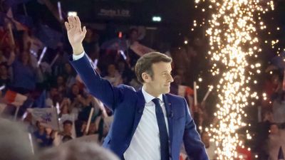 Macron warns against Brexit-like upset at giant campaign rally in Paris