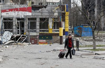 Red Cross still trying to get people out of Mariupol, Russia says it failed