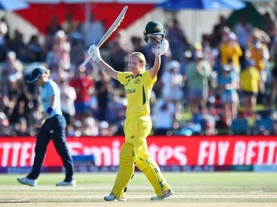 Healy ton earns Australia World Cup win