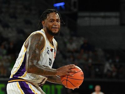Sydney Kings make it a perfect 10 in NBL