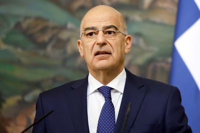 Greek foreign minister leads humanitarian aid mission to Odesa