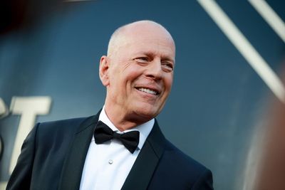 What is aphasia, disorder Bruce Willis was diagnosed with, and how is it treated?