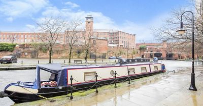 Beautiful narrowboat set on a scenic Manchester canal that you can live in and set sail whenever you like