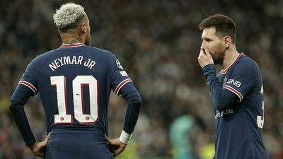 PSG entertain Lorient with Neymar and Messi in the spotlight
