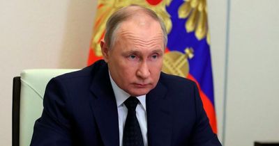 Paranoid Vladimir Putin 'fears military coup and is doing everything to avoid assassination'