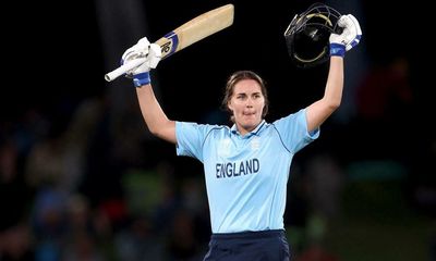 Nat Sciver’s genius could not save England but did rescue the game against Australia