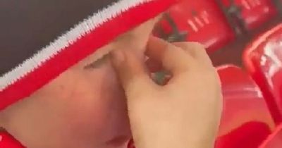 Beautiful moment young Liverpool fan saw Mohamed Salah for the first time