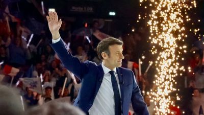 Macron seeks to fire up voters, coax leftists onside amid far-right challenge