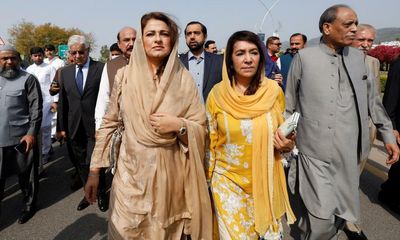 Imran Khan appears to want to keep power in Pakistan at any cost