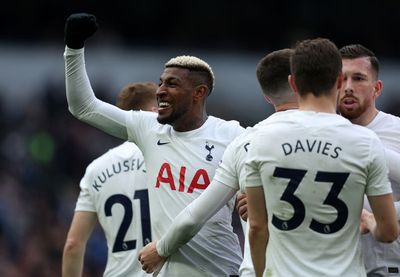 Tottenham thrash Newcastle to turn heat up on Arsenal in race for Champions League