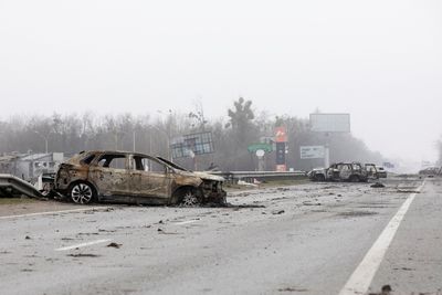 Ukraine says 410 bodies found near Kyiv, witnesses traumatised