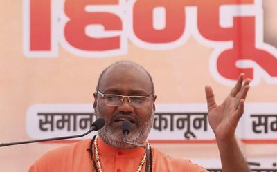 Yati Narsinghanand booked for controversial remarks at ‘Hindu Mahapanchayat’ in Delhi