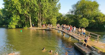 River Thames stretch could become first place to get alerts on whether water is safe to bathe