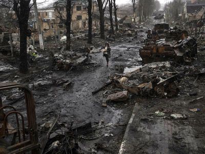 Ukraine accuses Russia of massacre