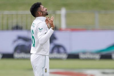 South Africa thrash Bangladesh by 220 runs in first Test