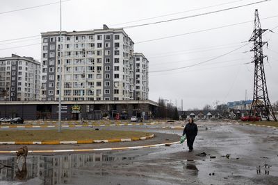 Kremlin denies Ukrainian allegations its forces killed civilians near Kyiv