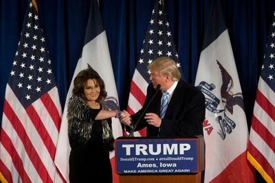 Donald Trump attacks John McCain again while endorsing Sarah Palin’s bid for Congress