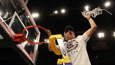 Dawn Staley to Send Black Coaches Piece of National Championship Net