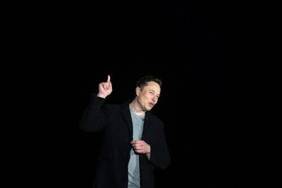 Elon Musk just bought nearly 10% of Twitter