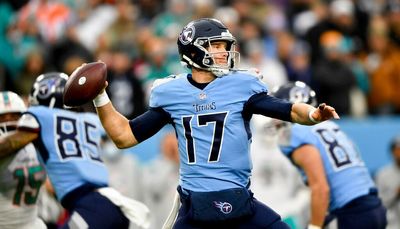 Titans’ Ryan Tannehill named a QB on the hot seat for 2022