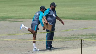 We couldn't prepare spin-friendly tracks: Pakistan head coach Saqlain Mushtaq