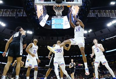 Clear Play: From Final Four to National Title, what it takes for UNC, Kansas to win it all