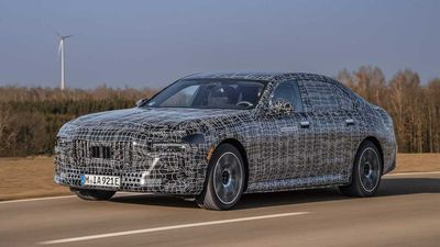 2023 BMW i7 Prototype First Drive: Bavaria’s Big, Bodacious BEV