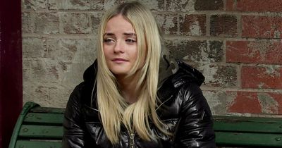 Coronation Street spoilers: Tragic death leads Kelly Neelan to turn to drugs