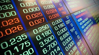 ASX trims gains on looming interest rate rise, oil prices climb again