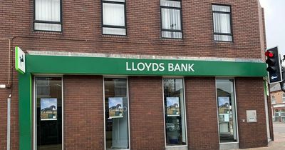 Fight to keep last bank in Nottinghamshire town is lost after it is put up for sale