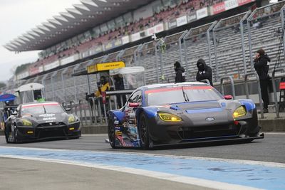 GT300-rules cars slowed for Okayama SUPER GT opener